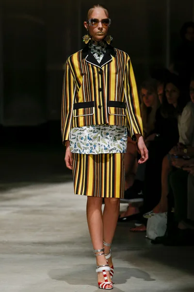 Look 22